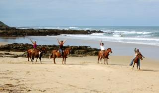 HORSE RIDES FOR ALL AGES