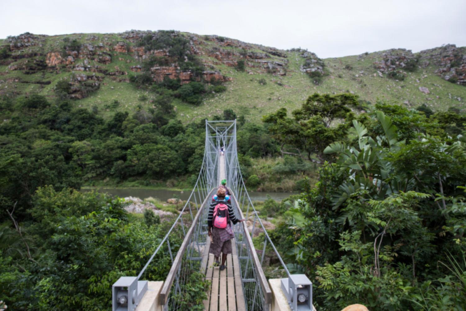 Foot bridge over Mzamba River